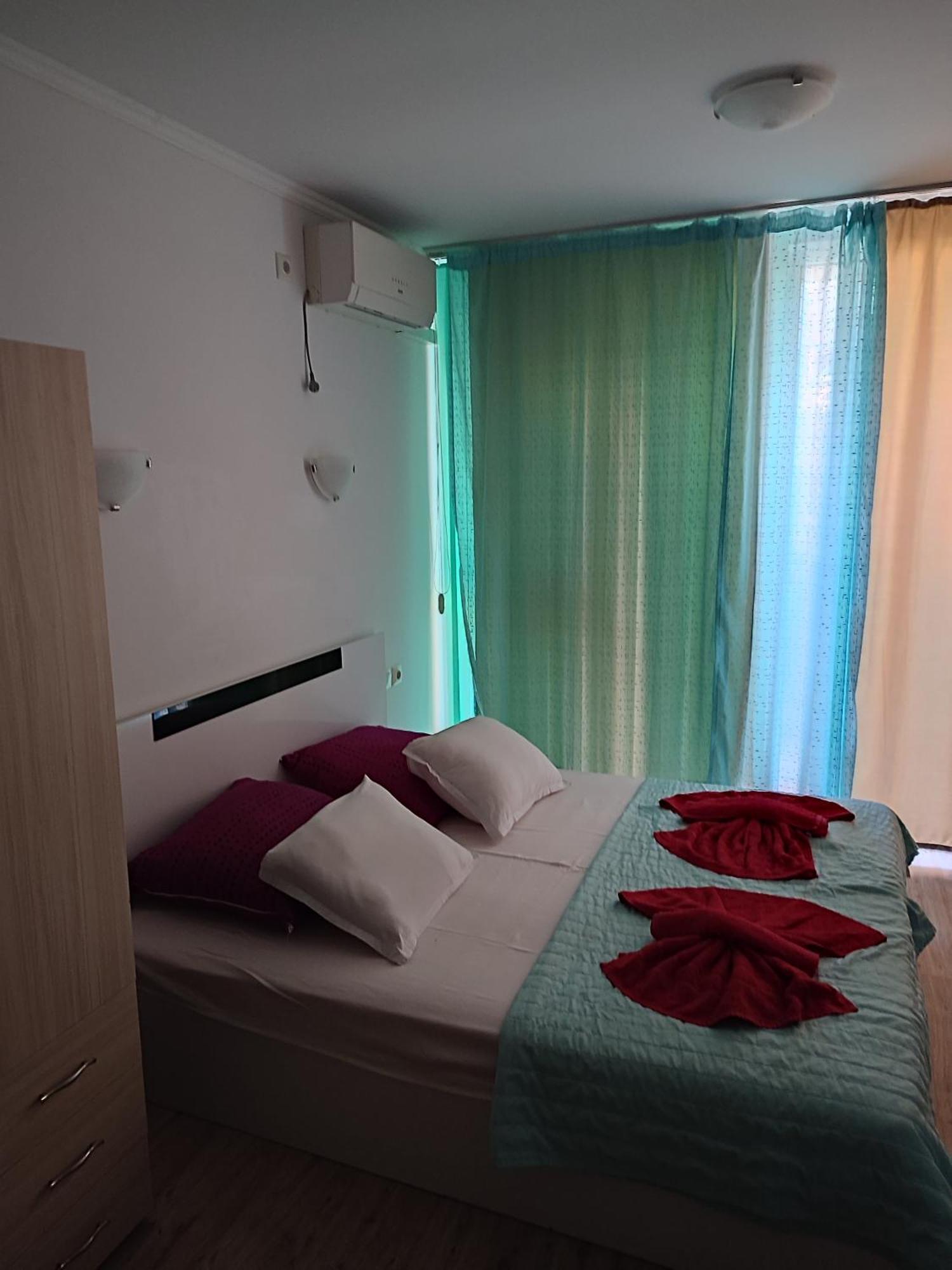 Apartmán Apartament Janet Pomorie Pokoj fotografie